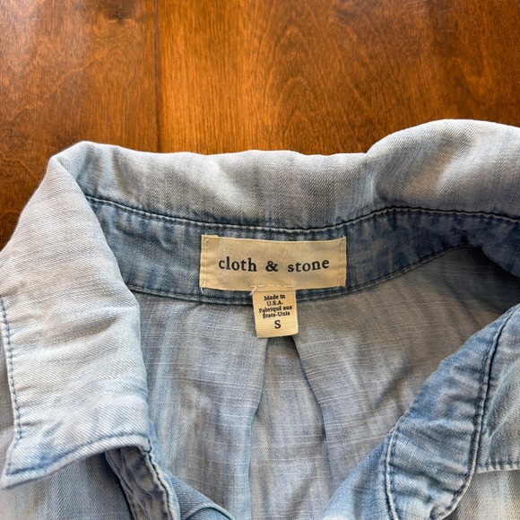 Cloth & Stone Chambray Denim Ombre Button Up Shirt Women's Size S - Picture 3 of 10
